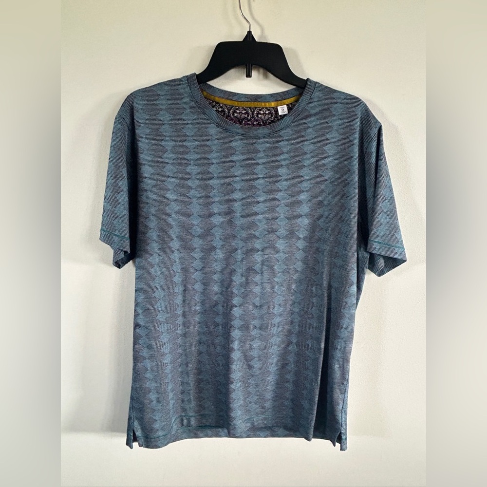 lululemon athletica Patterned Short Sleeve shirt blue geometric men’s large